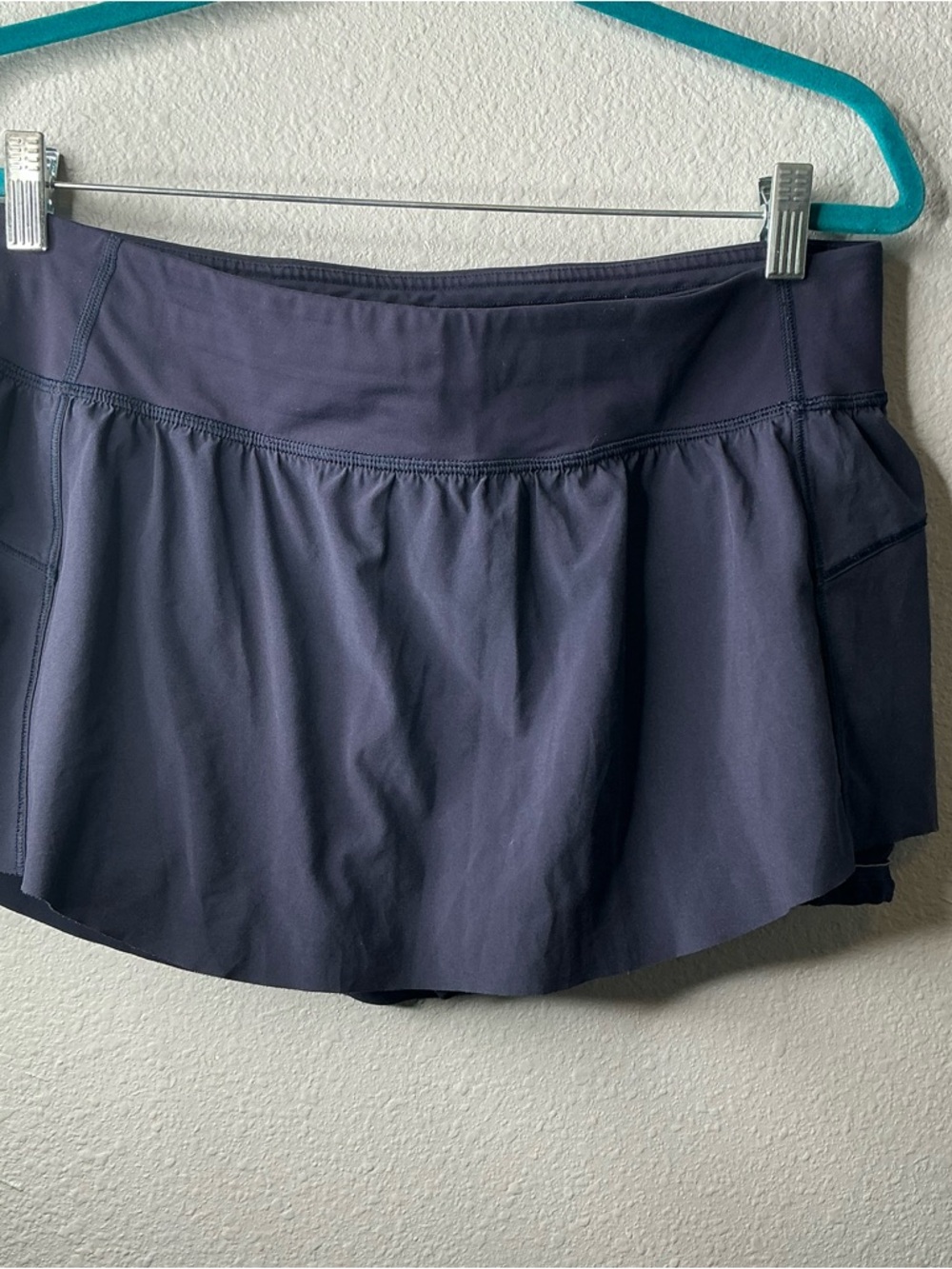 Lululemon Final Lap Skirt Size 10 - Picture 5 of 7